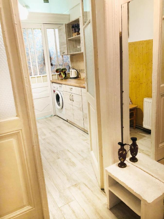 Vintage Apartment 2 Rooms With Balcony Λβιβ Εξωτερικό φωτογραφία